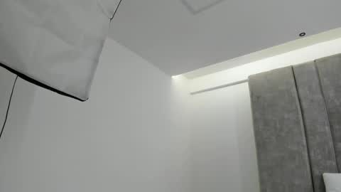 Snapshot of maxirogers chatting on January 20, 7:04 pm Maxi Rogers online show from January 20, 7:04 pm