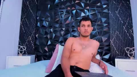 Snapshot of maxistanford chatting on March 2, 8:37 pm maxistanford online show from March 2, 8:37 pm