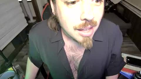 Snapshot of maxredz chatting on March 14, 4:51 am Max online show from March 14, 4:51 am