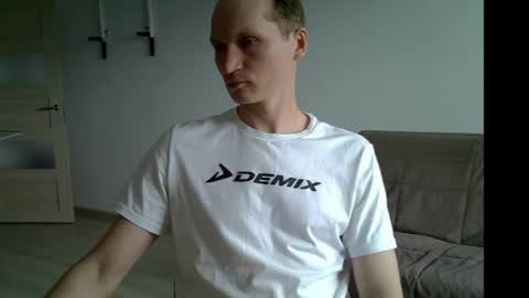 Snapshot of maxrelax90 chatting on May 24, 1:38 pm maxrelax90 online show from May 24, 1:38 pm