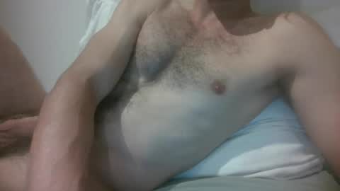 Snapshot of maxthebelg chatting on July 23, 4:05 pm maxthebelg online show from July 23, 4:05 pm