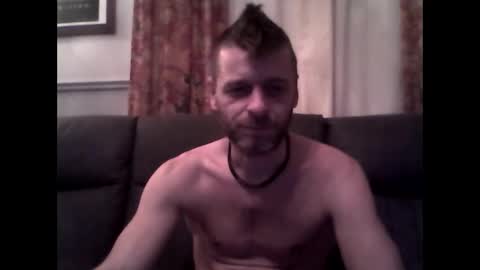 Snapshot of maxthewolf chatting on November 14, 1:26 am MaxTheWolf online show from November 14, 1:26 am