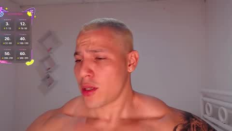 Max online show from October 27, 1:42 am