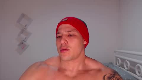 Max online show from December 20, 5:36 am