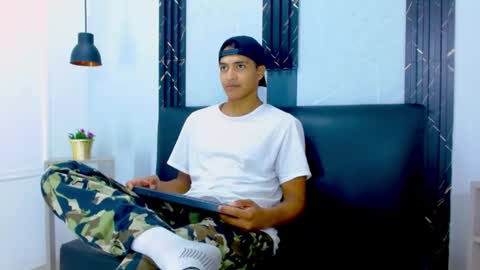 Max Wyatt online show from July 4, 11:44 pm