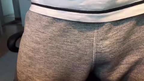 Max online show from December 4, 12:03 pm