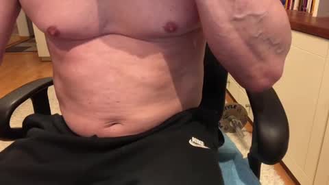 Max online show from January 8, 6:41 am