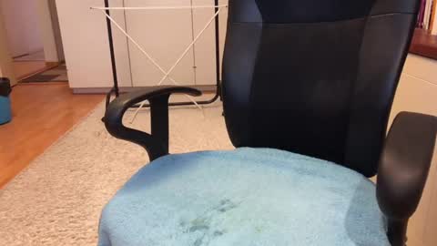 Max online show from January 8, 12:47 pm