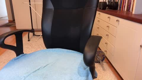 Max online show from March 11, 7:48 am