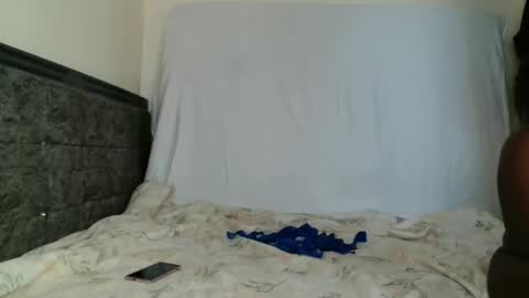 maxxinepetite online show from March 15, 7:03 am