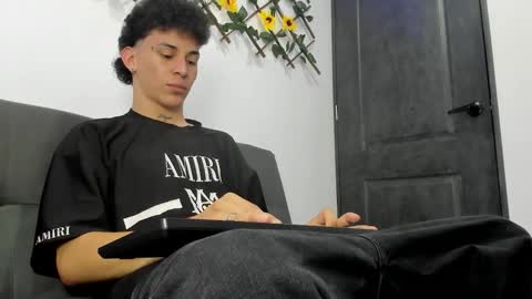 Max online show from February 28, 12:55 am