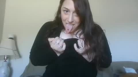 Snapshot of maxxxmeow chatting on March 20, 5:29 pm maxxxmeow online show from March 20, 5:29 pm