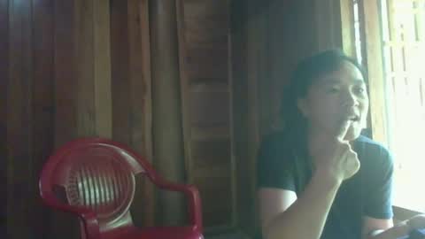 Snapshot of may_vietnamese chatting on June 18, 2:56 am may_vietnamese online show from June 18, 2:56 am