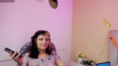 Snapshot of may_y_goeth chatting on October 25, 10:04 pm may y goeth online show from October 25, 10:04 pm