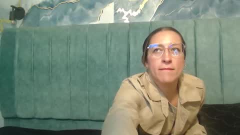 Maya online show from September 19, 12:17 pm