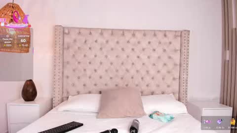 Maya online show from October 27, 3:43 am