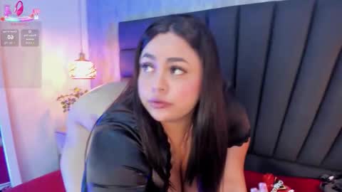 Snapshot of maya_curvy chatting on February 13, 9:00 pm Maya online show from February 13, 9:00 pm