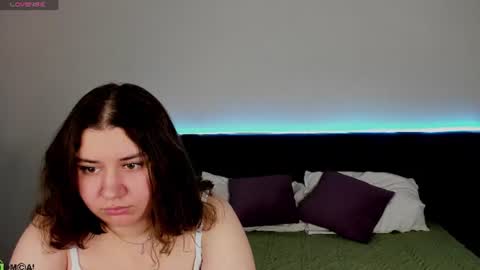 Snapshot of maya_raay chatting on June 13, 1:14 am Maya online show from June 13, 1:14 am