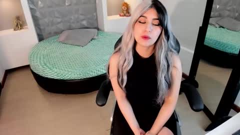 Maya online show from October 28, 4:16 am