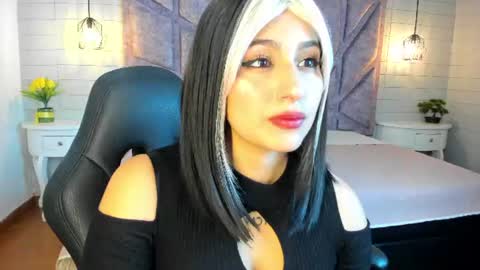 Snapshot of maya_rivers chatting on July 14, 3:55 am Maya online show from July 14, 3:55 am