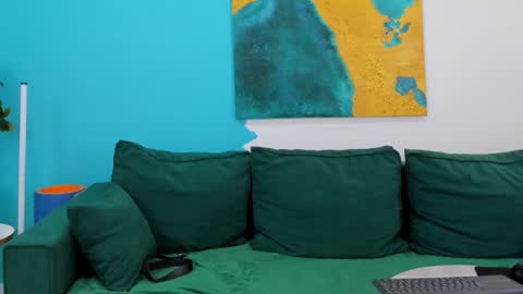 Maya online show from January 24, 8:22 pm