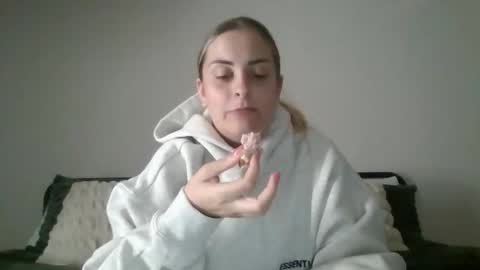 mayamae5324 online show from June 2, 3:47 pm