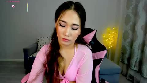 Snapshot of mayamei chatting on February 21, 1:45 pm Mia online show from February 21, 1:45 pm