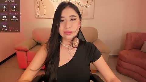 Snapshot of mayamoretti chatting on June 23, 8:29 pm Maya online show from June 23, 8:29 pm