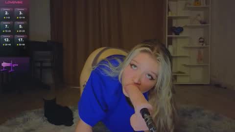 Maya  online show from September 23, 8:23 pm