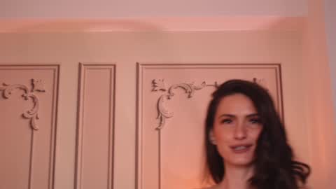 Snapshot of mayavixxen chatting on January 19, 5:37 am MayaVixxen online show from January 19, 5:37 am