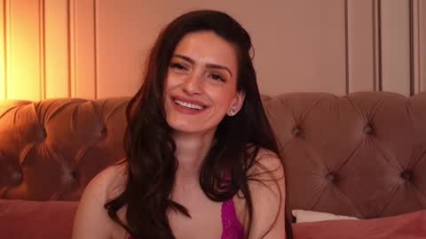 Snapshot of mayavixxen chatting on March 11, 10:07 am MayaVixxen online show from March 11, 10:07 am