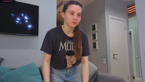 My name Casey  online show from November 9, 4:44 am