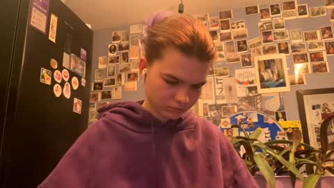 Rose online show from March 29, 9:48 pm