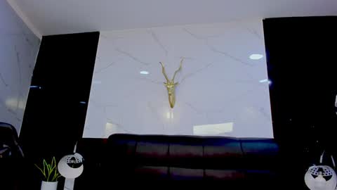 Maylin online show from December 21, 7:45 am