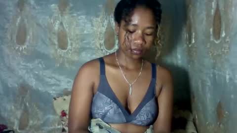 mayrah online show from February 25, 6:34 am