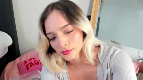 mazekyn online show from December 1, 7:52 pm