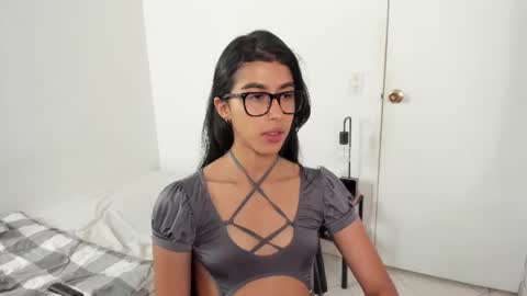 mazikeen_18 online show from June 19, 1:04 pm