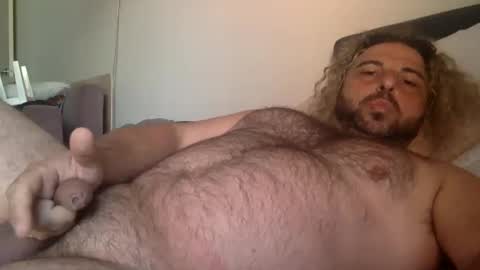 Snapshot of mazl0w chatting on February 27, 2:10 am mazl0w online show from February 27, 2:10 am