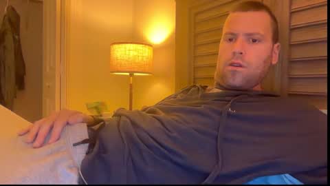 Snapshot of mbnc chatting on November 27, 3:14 pm lol online show from November 27, 3:14 pm