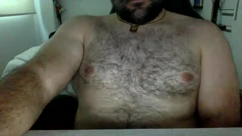 Snapshot of mbotve chatting on October 8, 9:01 pm VzlaMan online show from October 8, 9:01 pm