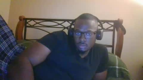 Snapshot of mbsupreme chatting on September 17, 3:52 am Mark online show from September 17, 3:52 am