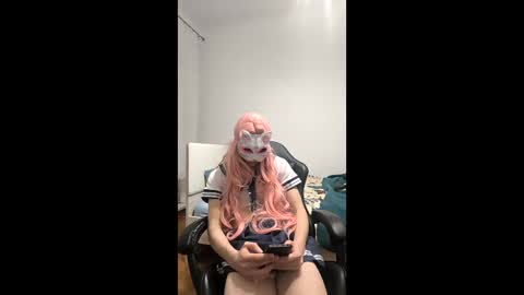 Snapshot of mcbrigete chatting on February 19, 11:01 pm Bri online show from February 19, 11:01 pm