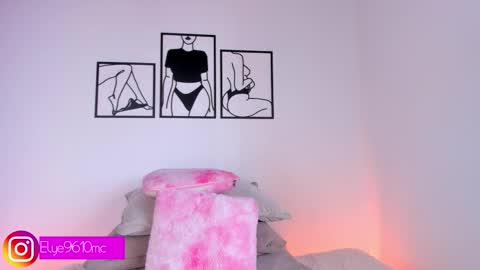 Ellie online show from February 3, 9:20 pm