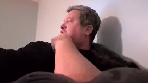 Snapshot of mckhero chatting on December 21, 2:30 am Sean online show from December 21, 2:30 am