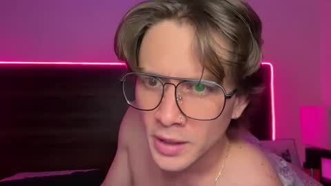 mcklister online show from March 6, 8:22 am