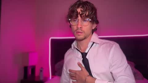 mcklister online show from March 24, 11:26 am