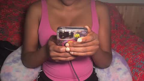 Snapshot of mctiities chatting on October 5, 6:39 pm BabeNoire online show from October 5, 6:39 pm