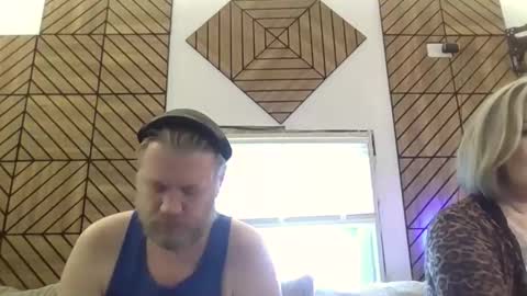 Snapshot of me2283 chatting on May 21, 3:08 pm me2283 online show from May 21, 3:08 pm