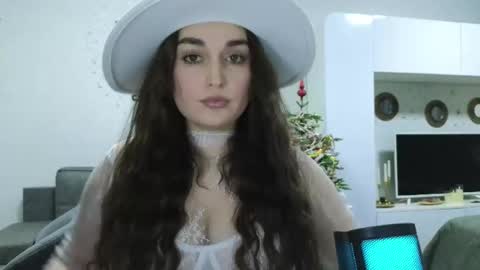 Snapshot of me_lissa_sun chatting on December 25, 12:27 am Melissa online show from December 25, 12:27 am