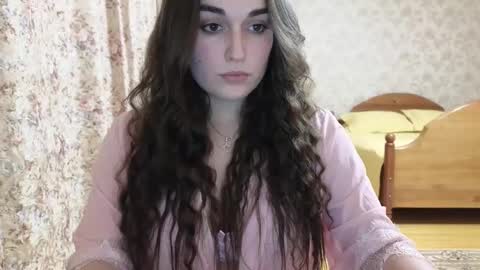 Snapshot of me_lissa_sun chatting on February 13, 9:06 pm Melissa online show from February 13, 9:06 pm